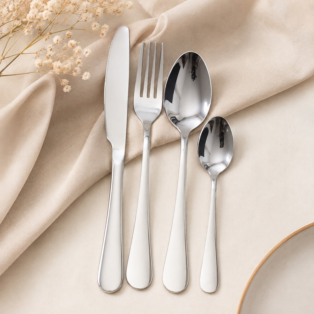 Set, Sip & Spaces tablescape